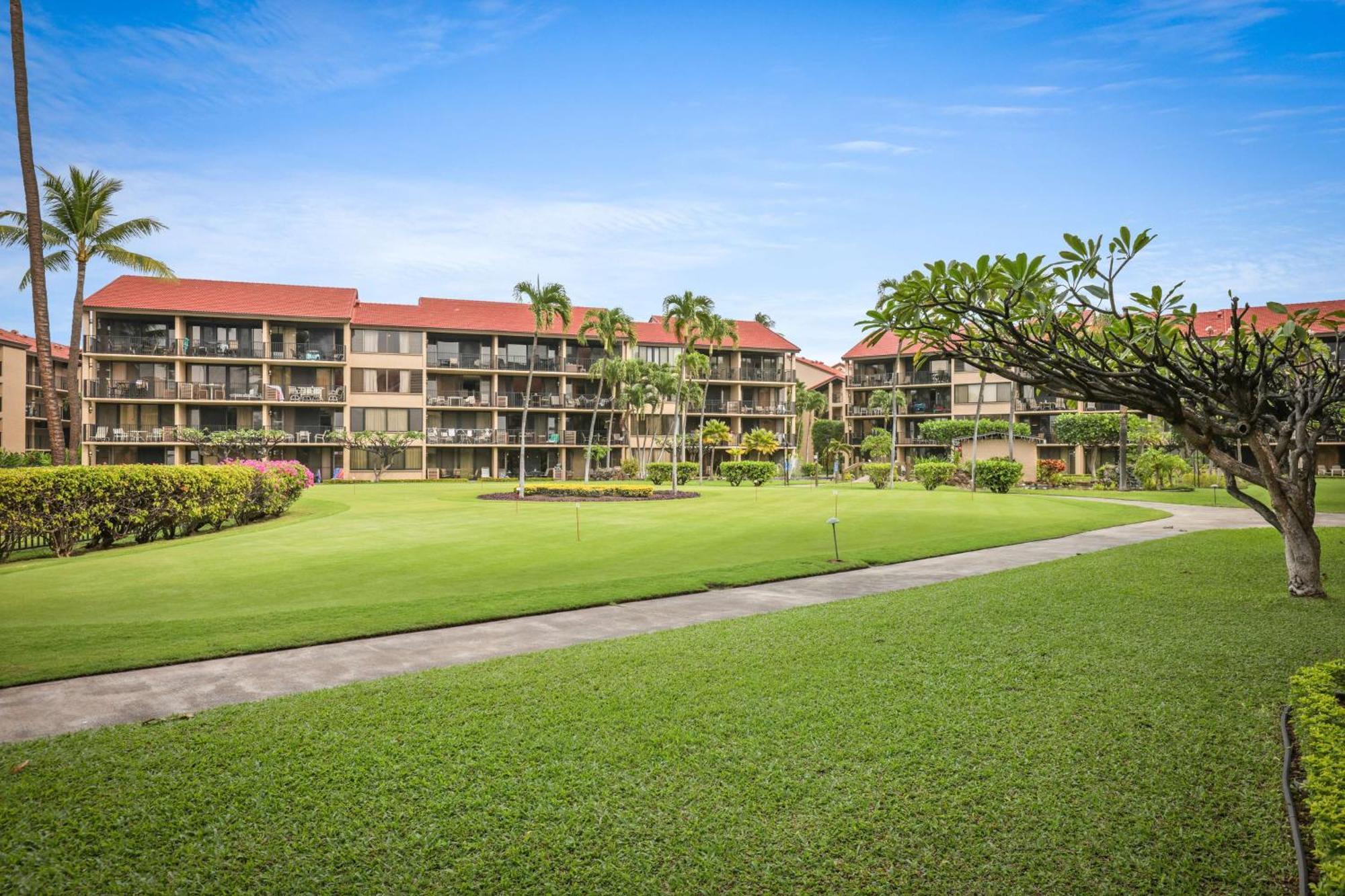 Aston At Papakea Resort Лахайна Экстерьер фото